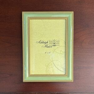 4x6 Ashleigh Manor Picture Frame